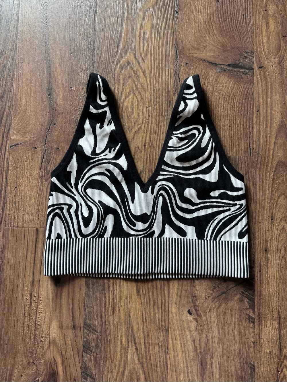 Garage Black & White Swirl V-Neck Ribbed V-Neck Bra Top